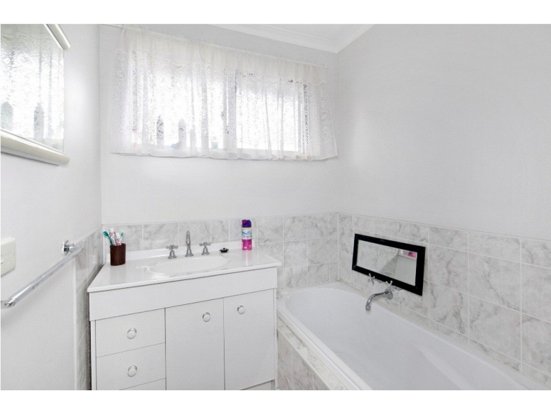 11 Lewis Court, Sebastopol VIC 3356