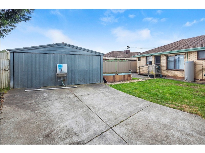 11 Lewis Court, Sebastopol VIC 3356