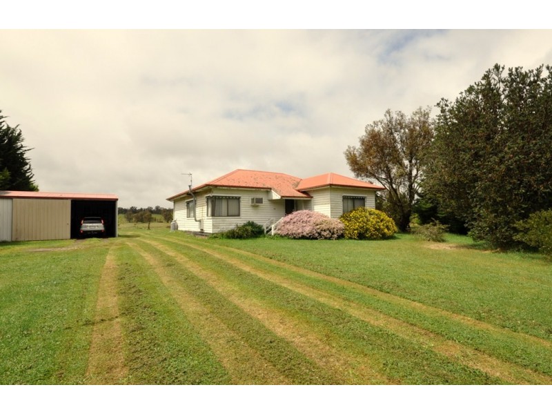 105 Careys Rd, Scarsdale VIC 3351