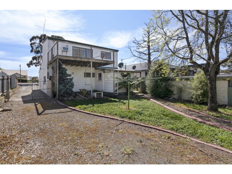 25 Gregory Street, Black Hill VIC 3350