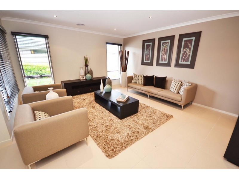 13 Chase Boulevard, Alfredton VIC 3350