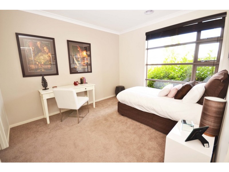 13 Chase Boulevard, Alfredton VIC 3350