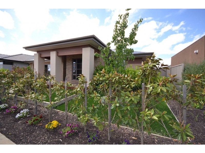 13 Chase Boulevard, Alfredton VIC 3350