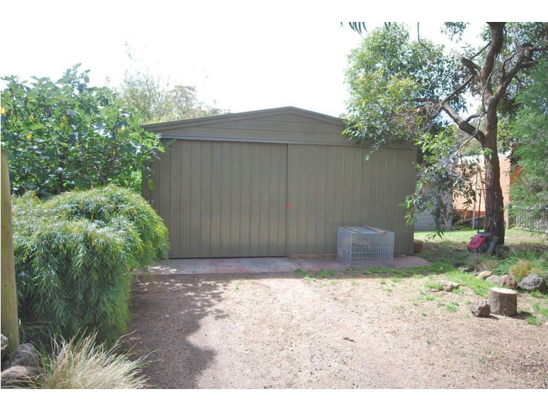 102 Daylesford Rd, Brown Hill VIC 3350