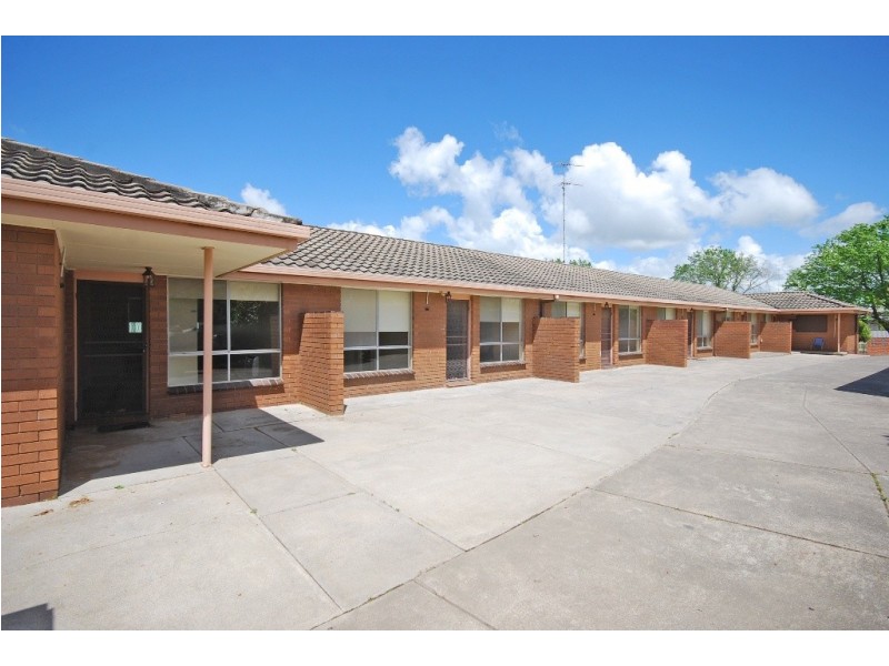 1-6/613 Ascot Street South, Redan VIC 3350