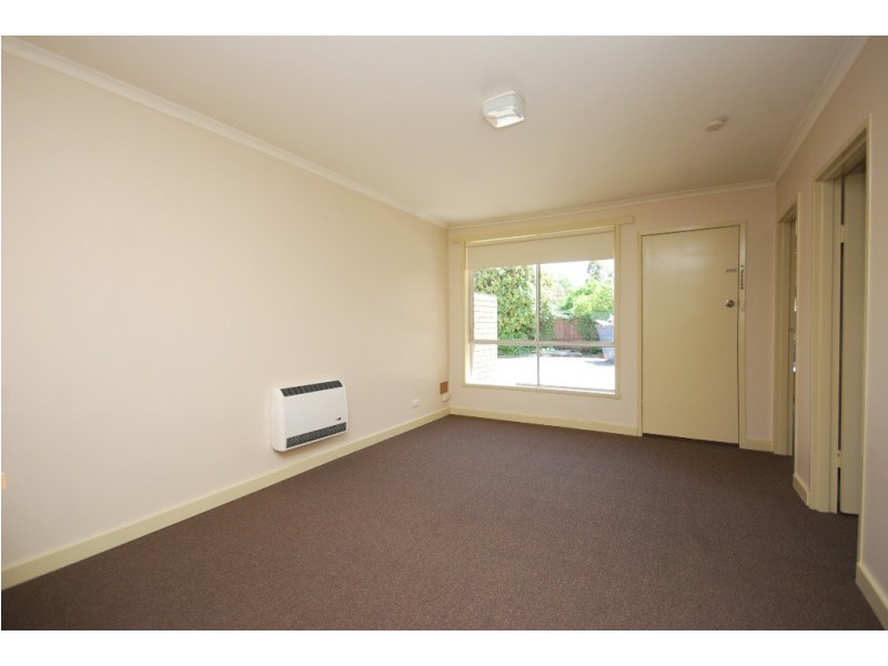 1-6/613 Ascot Street South, Redan VIC 3350