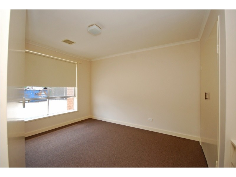 1-6/613 Ascot Street South, Redan VIC 3350