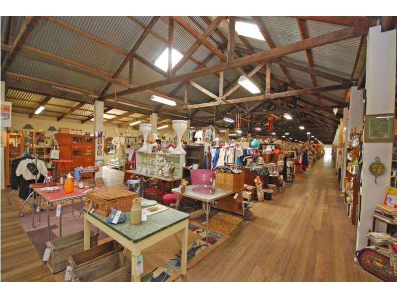 9367B Western Highway, Warrenheip VIC 3352