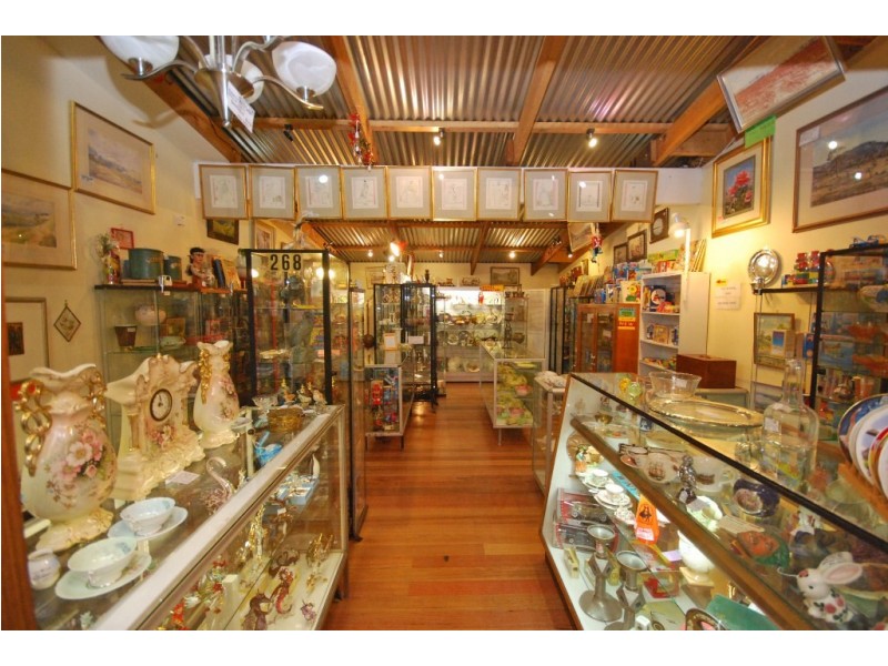 9367B Western Highway, Warrenheip VIC 3352