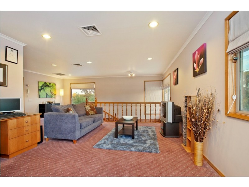 7 Sainsbury Court, Mount Clear VIC 3350