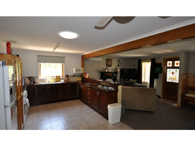 5 Burke St, Beaufort VIC 3373