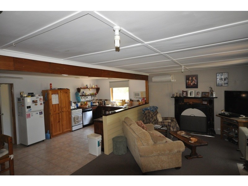 5 Burke St, Beaufort VIC 3373