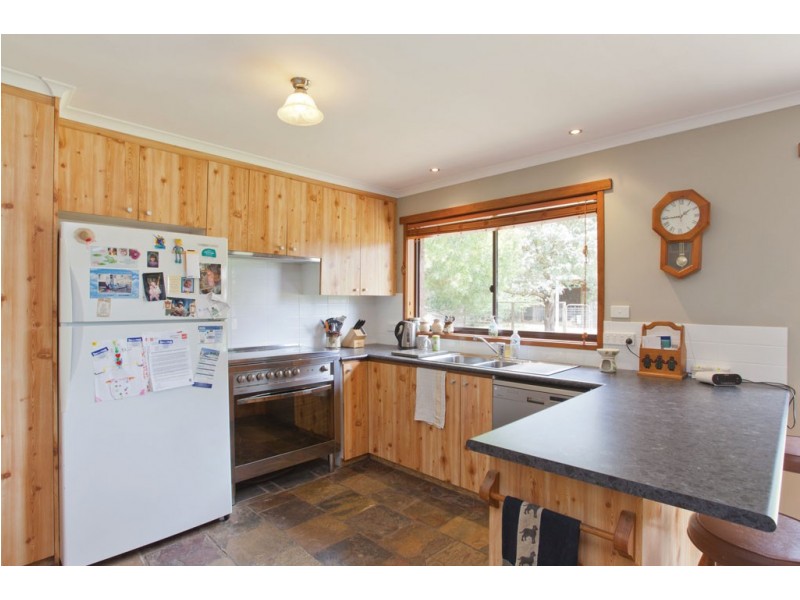 120 Exchequer Rd, Cape Clear VIC 3351