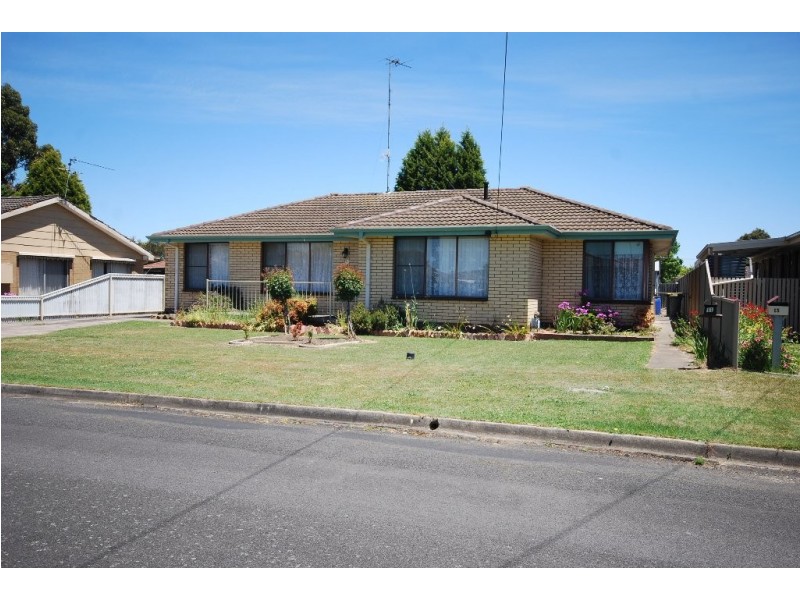 11 Lewis Court, Sebastopol VIC 3356