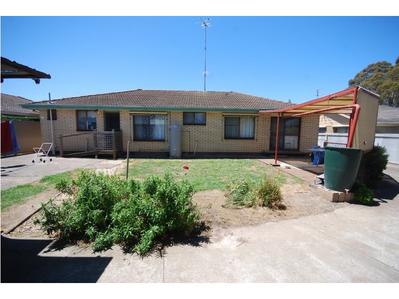 11 Lewis Court, Sebastopol VIC 3356