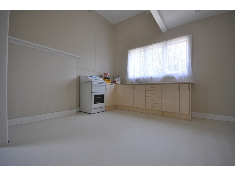 17 Gray Street, Lismore VIC 3324