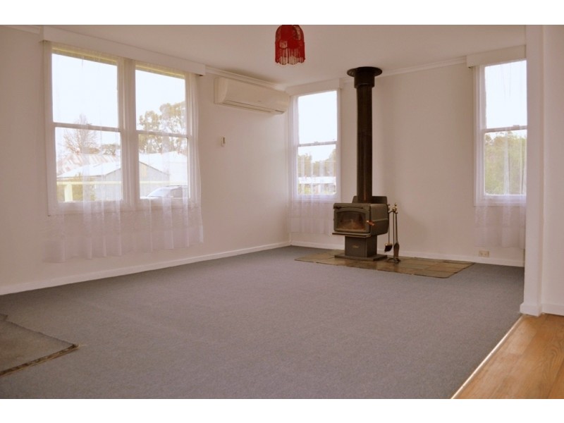 38 Green Street, Elmhurst VIC 3469