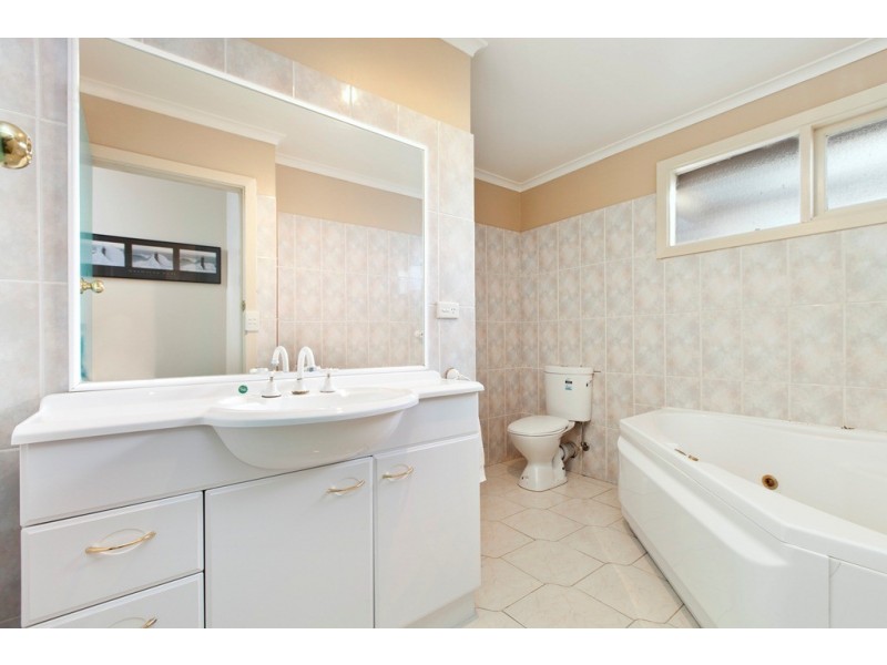 115 Rathkeale Avenue, Mount Helen VIC 3350