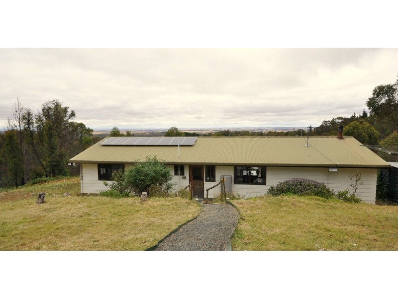 832 Staffordshire Reef Road, Berringa VIC 3351