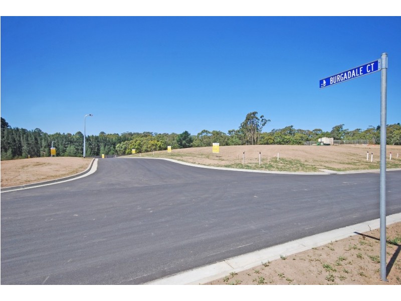 7 (Lot 26) Burgadale Court, Brown Hill VIC 3350