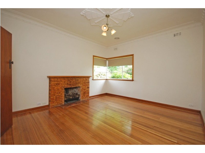 401 Armstrong Street North, Soldiers Hill VIC 3350