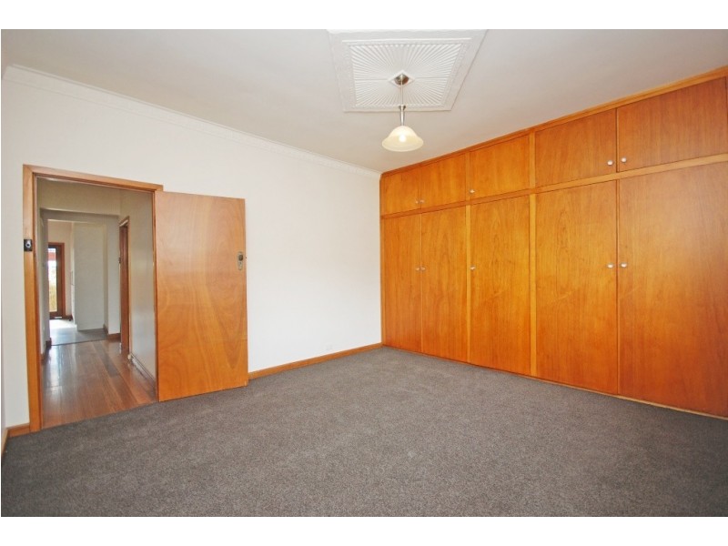 401 Armstrong Street North, Soldiers Hill VIC 3350