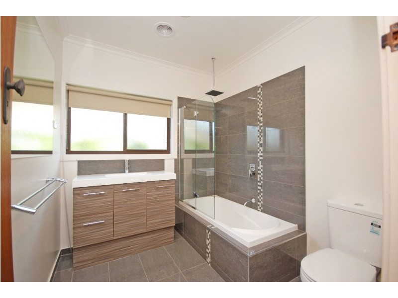 401 Armstrong Street North, Soldiers Hill VIC 3350