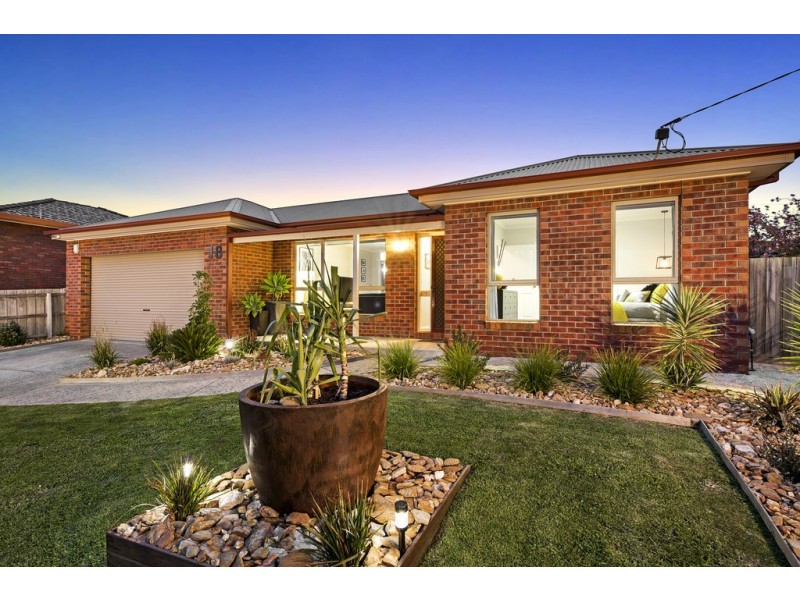18 Reid Street, Brown Hill VIC 3350