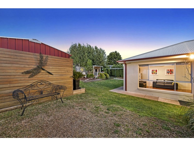 18 Reid Street, Brown Hill VIC 3350