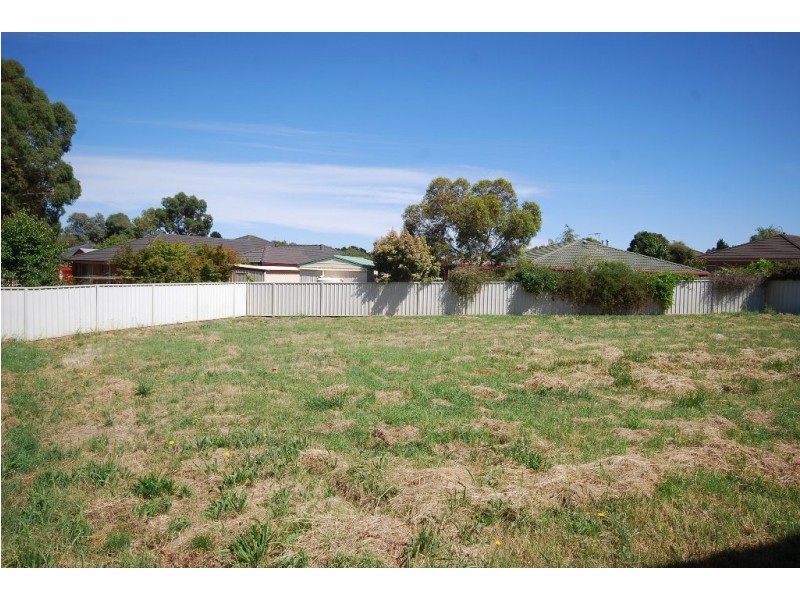 2/14 Golfview Drive, Invermay Park VIC 3350