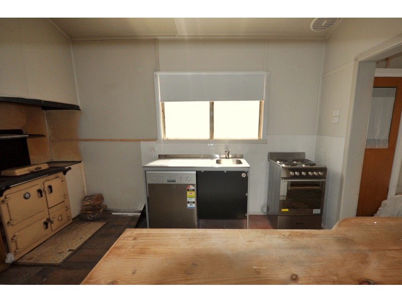 32 Lawrence Street, Beaufort VIC 3373