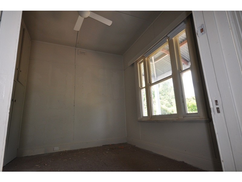 32 Lawrence Street, Beaufort VIC 3373