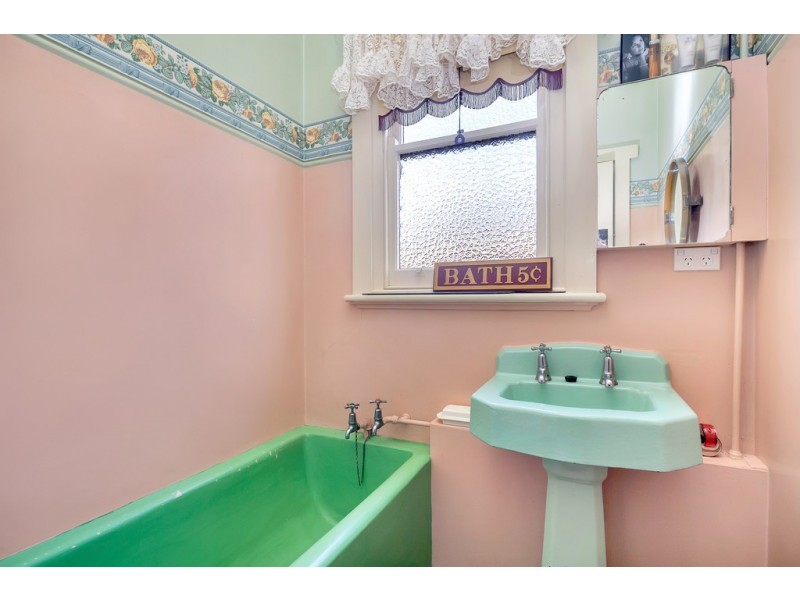 2 Livingstone Street, Beaufort VIC 3373