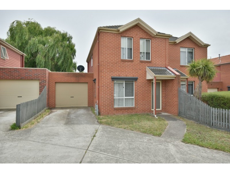 10 Domain Gardens, Sebastopol VIC 3356