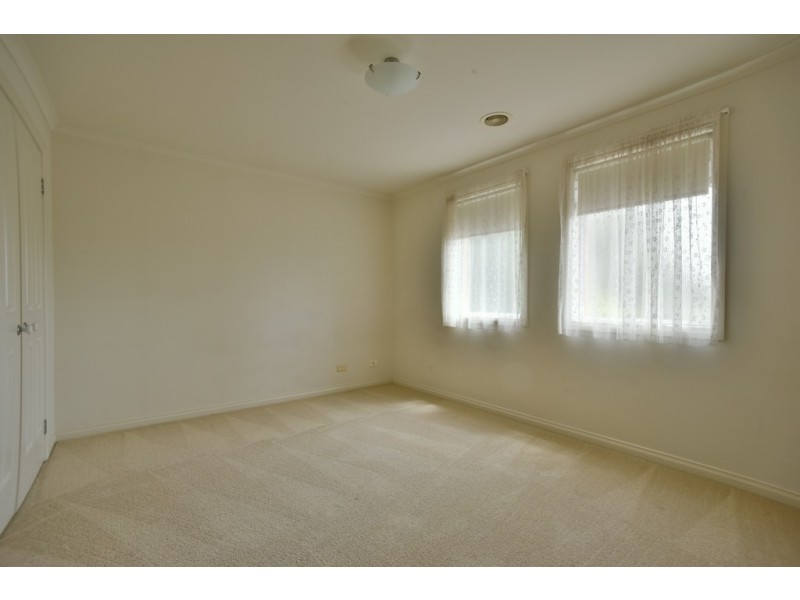 10 Domain Gardens, Sebastopol VIC 3356