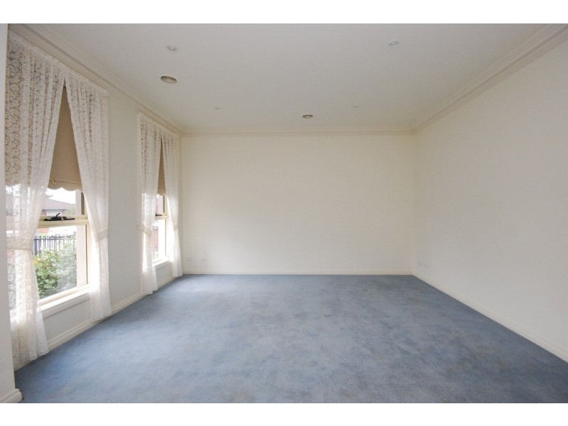 207 Neil Street, Soldiers Hill VIC 3350