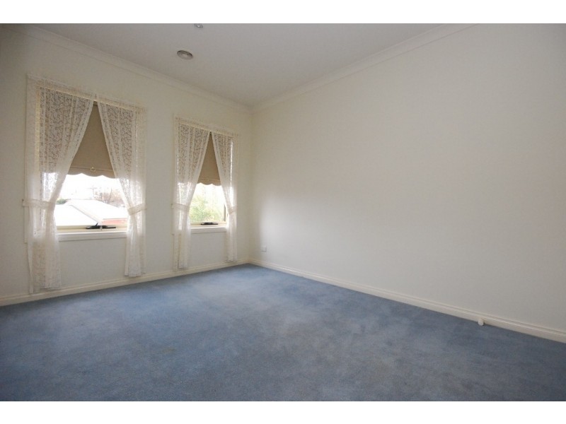 207 Neil Street, Soldiers Hill VIC 3350