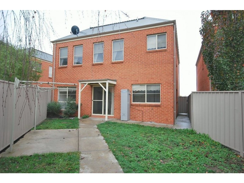 207 Neil Street, Soldiers Hill VIC 3350