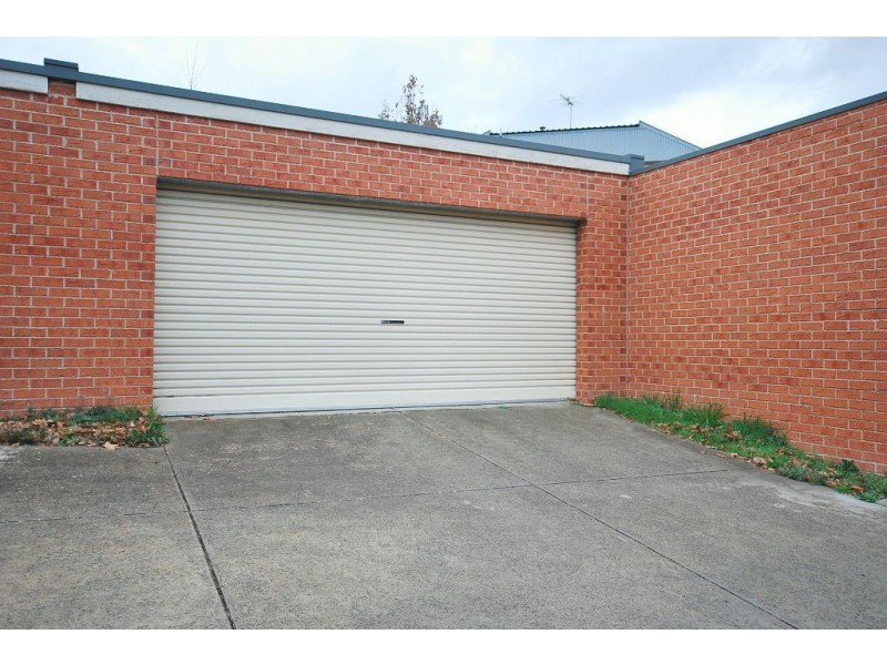 207 Neil Street, Soldiers Hill VIC 3350