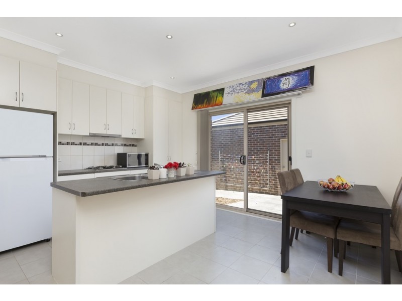 4/740 Geelong Road, Canadian VIC 3350