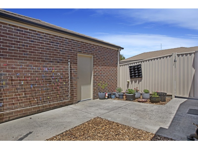 4/740 Geelong Road, Canadian VIC 3350