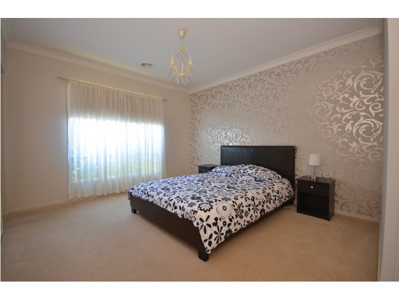 124 Alfredton Drive, Alfredton VIC 3350