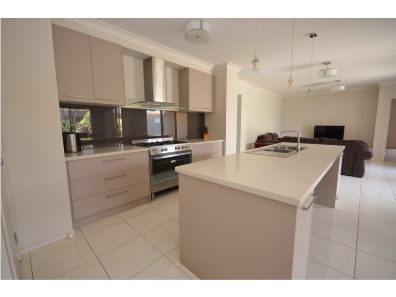 124 Alfredton Drive, Alfredton VIC 3350