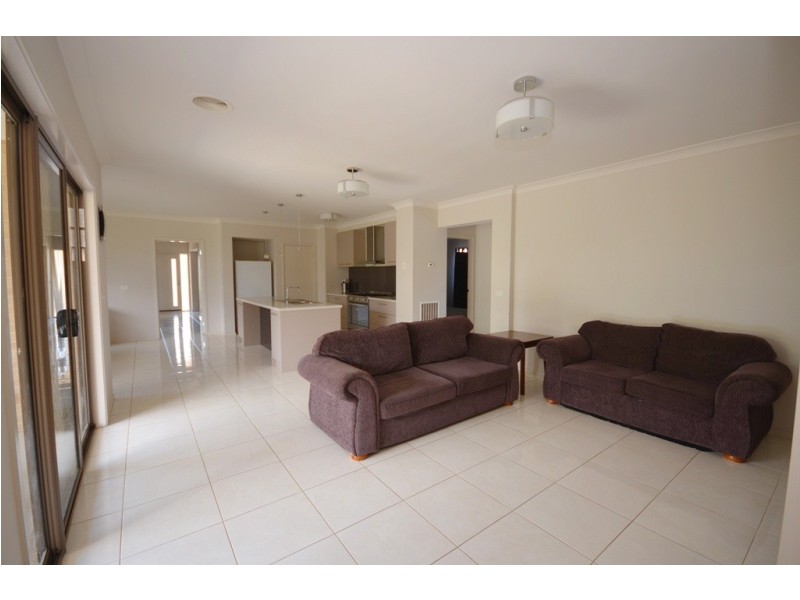 124 Alfredton Drive, Alfredton VIC 3350