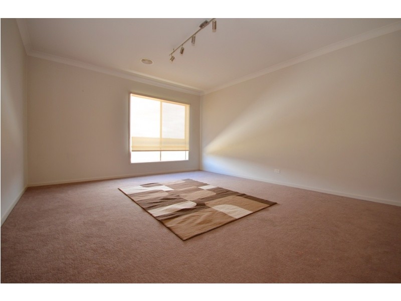 124 Alfredton Drive, Alfredton VIC 3350