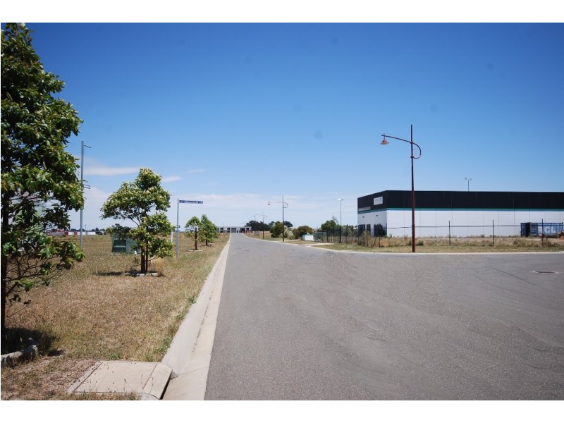 13 Icon Drive, Delacombe VIC 3356