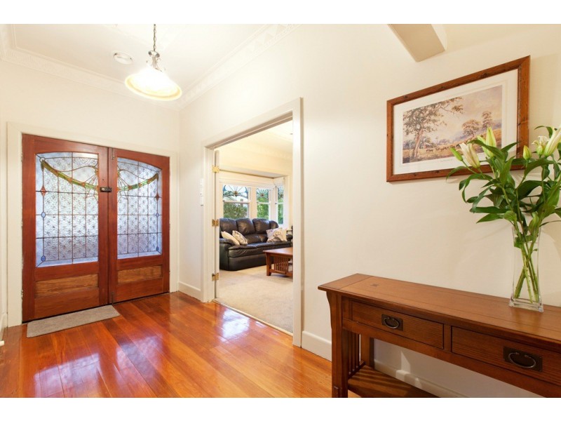 6 Brawn Avenue, Lake Wendouree VIC 3350