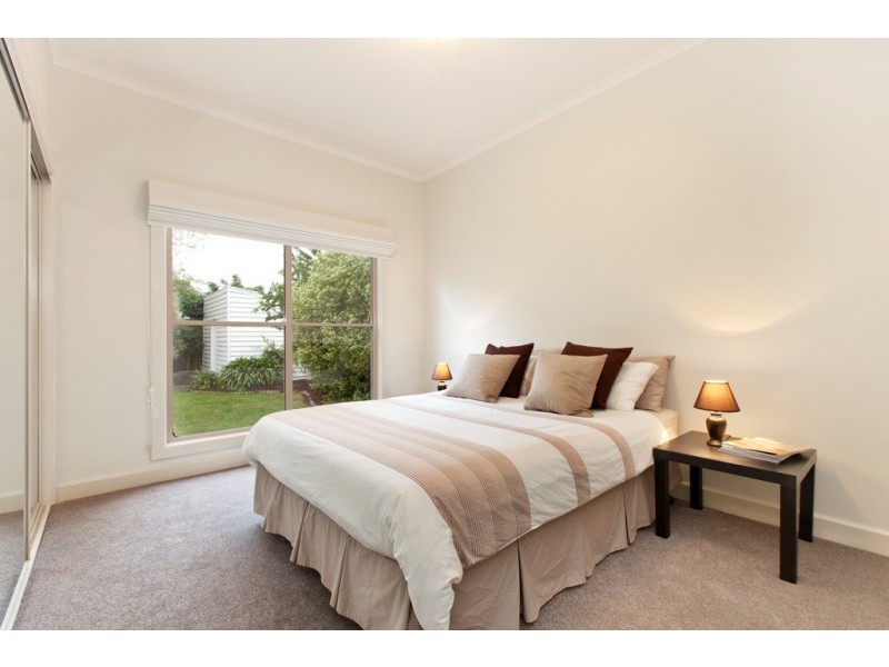 6 Brawn Avenue, Lake Wendouree VIC 3350