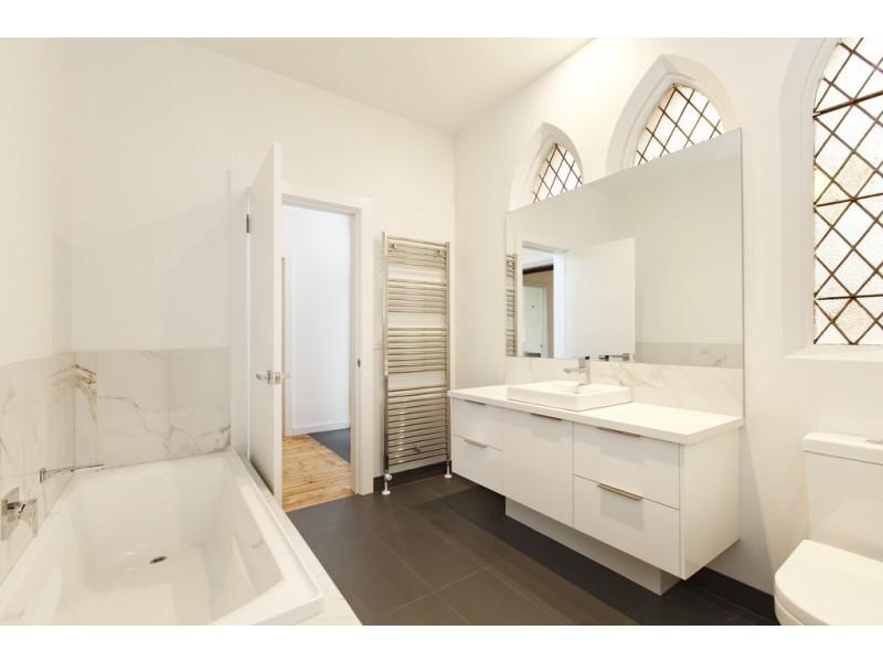 1420 Sturt Street, Lake Wendouree VIC 3350