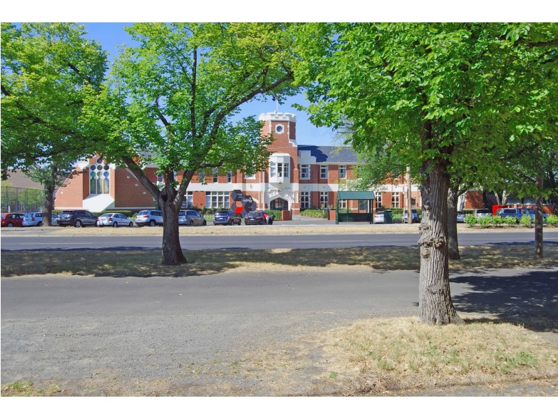 1420 Sturt Street, Lake Wendouree VIC 3350